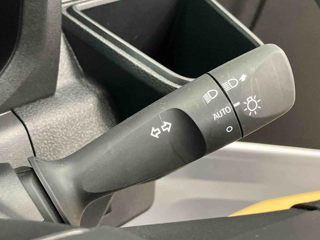 ハイゼットトラックスタンダード　農用スペシャル　４ＷＤ荷台作業灯　衝突被害軽減システム　オートハイビーム　オートライト　クリアランスソナー（高知県）の中古車