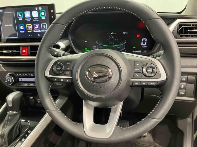 ロッキープレミアムＧ　ＨＥＶ９インチディスプレイオーディオ　全方位カメラ　ＵＳＢ入力端子　Ｂｌｕｅｔｏｏｔｈ接続　キーフリー　クルーズコントロール　シートヒーター　クリアランスソナー　ＬＥＤヘッドライト　衝突被害軽減システム（高知県）の中古車