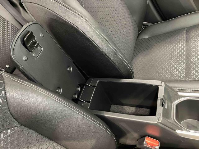 ロッキープレミアムＧ　ＨＥＶ９インチディスプレイオーディオ　全方位カメラ　ＵＳＢ入力端子　Ｂｌｕｅｔｏｏｔｈ接続　キーフリー　クルーズコントロール　シートヒーター　クリアランスソナー　ＬＥＤヘッドライト　衝突被害軽減システム（高知県）の中古車