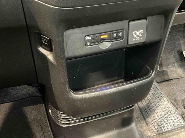 Ｎ−ＢＯＸカスタムＧ・Ｌパッケージ後方カメラ　ＥＴＣ　Ｂｌｕｅｔｏｏｔｈ接続　キーフリー　左側電動スライドドア　ＬＥＤヘッドライト　オートライト（高知県）の中古車