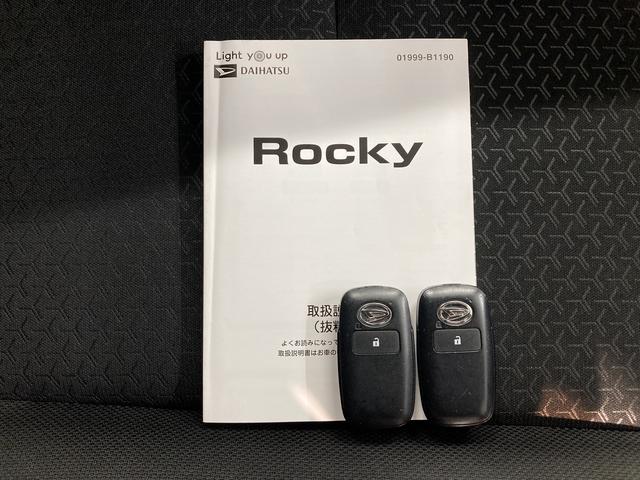 ロッキーＧスマートアシスト　純正ナビ　バックカメラ　フルセグＴＶ　ＣＤ　ＤＶＤ　Ｂｌｕｅｔｏｏｔｈ　ＥＴＣ　運転席助手席シートヒーター　オートライト　ＬＥＤヘッドライト　クルーズコントロール（愛媛県）の中古車