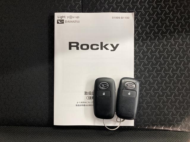 ロッキーＧスマートアシスト　ディスプレイオーディオ　パノラマモニター　フルセグＴＶ　ＵＳＢ　Ｂｌｕｅｔｏｏｔｈ　ＥＴＣ　ドラレコ　運転席助手席シートヒーター　クルーズコントロール　オートライト（愛媛県）の中古車