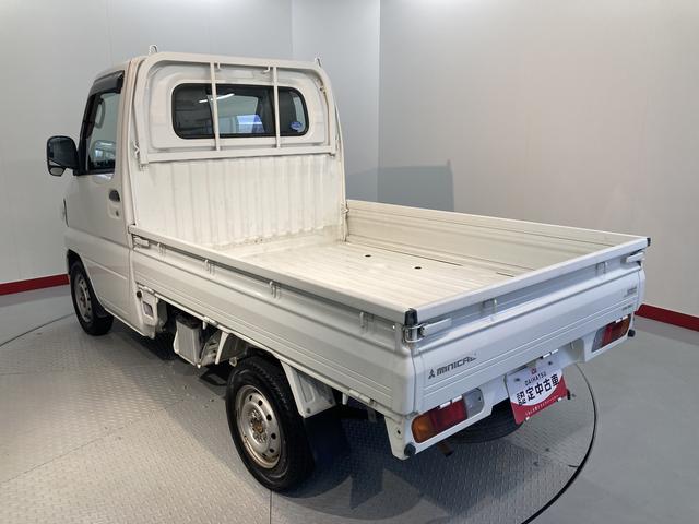 ミニキャブトラックＶタイプ４ＷＤ　ＭＴ車　ラジオ　マニュアルエアコン　パワステ　運転席エアバッグ（愛媛県）の中古車