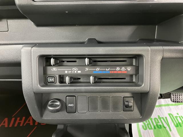 ハイゼットトラックスタンダード４ＷＤ　ＡＴ車　ラジオ　マニュアルエアコン　パワステ　ＡＢＳ　運転席エアバッグ　助手席エアバッグ（愛媛県）の中古車