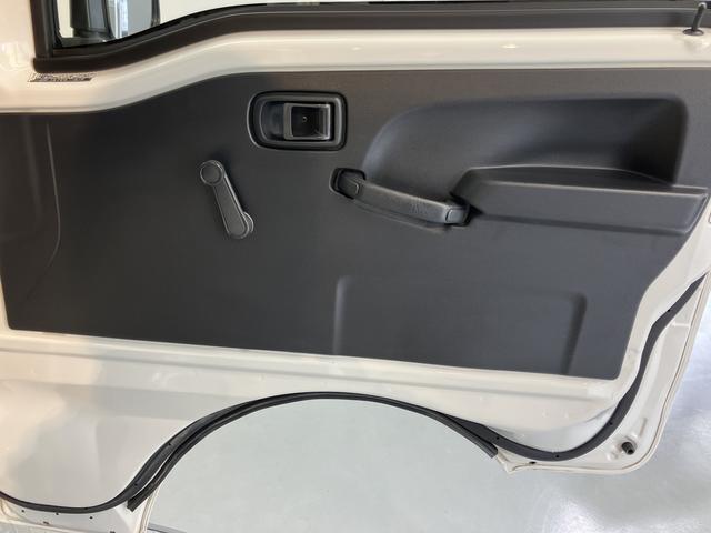 ハイゼットトラックスタンダード４ＷＤ　ＡＴ車　ラジオ　マニュアルエアコン　パワステ　ＡＢＳ　運転席エアバッグ　助手席エアバッグ（愛媛県）の中古車
