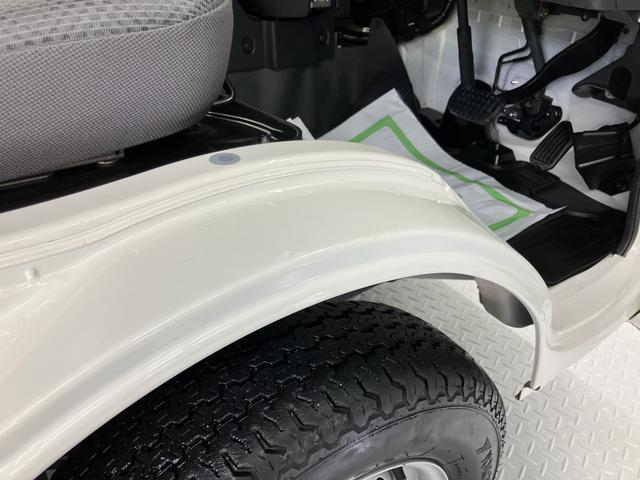 ハイゼットトラックスタンダード４ＷＤ　ＡＴ車　ラジオ　マニュアルエアコン　パワステ　ＡＢＳ　運転席エアバッグ　助手席エアバッグ（愛媛県）の中古車