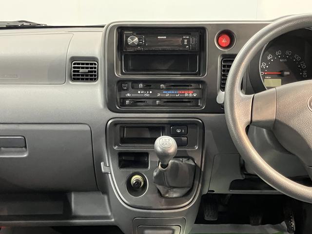 ハイゼットカーゴクルーズ２ＷＤ　ＭＴ車　エアコン　パワステ　パワーウインドウ　ＡＢＳ　電動格納ミラー　エアバッグ　ＣＤ　ＣＤ　両側スライドドア　キーレスエントリー（愛媛県）の中古車