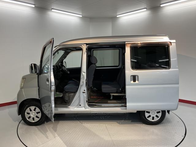 ハイゼットカーゴクルーズ２ＷＤ　ＭＴ車　エアコン　パワステ　パワーウインドウ　ＡＢＳ　電動格納ミラー　エアバッグ　ＣＤ　ＣＤ　両側スライドドア　キーレスエントリー（愛媛県）の中古車