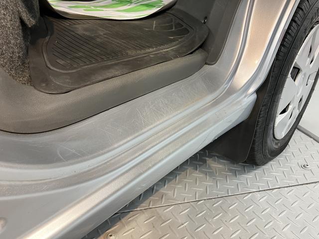 ハイゼットカーゴクルーズ２ＷＤ　ＭＴ車　エアコン　パワステ　パワーウインドウ　ＡＢＳ　電動格納ミラー　エアバッグ　ＣＤ　ＣＤ　両側スライドドア　キーレスエントリー（愛媛県）の中古車