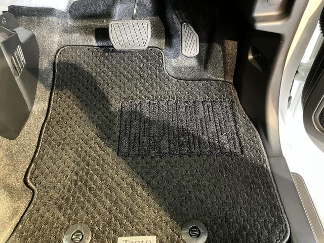 タントカスタムＲＳスマアシ　純正ナビ　フルセグＴＶ　ＣＤ　ＤＶＤ　ＵＳＢ　Ｂｌｕｅｔｏｏｔｈ　ドラレコ　ＥＴＣ　両側電動スライドドア　クルーズコントロール　前席シートヒーター　オートライト　ＬＥＤヘッドライト（愛媛県）の中古車