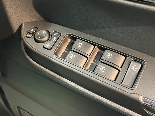タントカスタムＲＳスマアシ　純正ナビ　フルセグＴＶ　ＣＤ　ＤＶＤ　ＵＳＢ　Ｂｌｕｅｔｏｏｔｈ　ドラレコ　ＥＴＣ　両側電動スライドドア　クルーズコントロール　前席シートヒーター　オートライト　ＬＥＤヘッドライト（愛媛県）の中古車