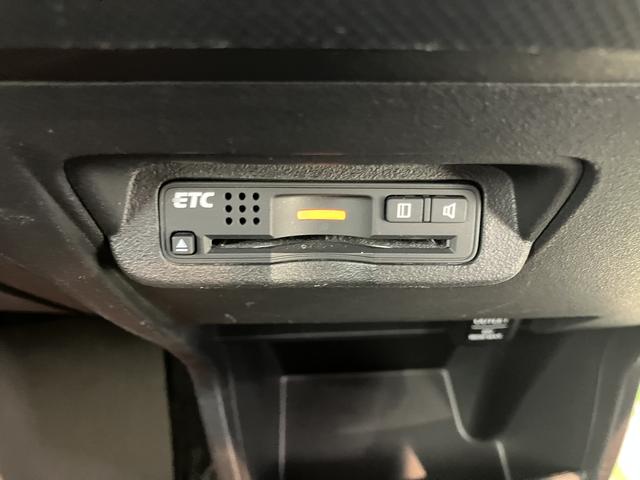 フリードＧ　プレミアムエディション純正ナビ　バックカメラ　フルセグＴＶ　ＣＤ　ＤＶＤ　Ｂｌｕｅｔｏｏｔｈ　クルーズコントロール　ＥＴＣ　後席モニター　両側電動スライドドア　オートライト　電動格納ドアミラー　キーフリーシステム（愛媛県）の中古車