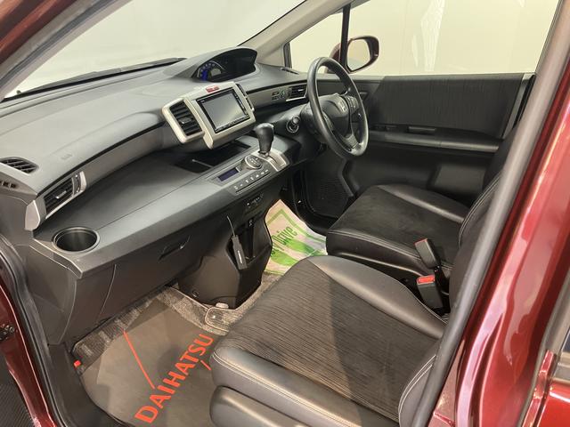 フリードＧ　プレミアムエディション純正ナビ　バックカメラ　フルセグＴＶ　ＣＤ　ＤＶＤ　Ｂｌｕｅｔｏｏｔｈ　クルーズコントロール　ＥＴＣ　後席モニター　両側電動スライドドア　オートライト　電動格納ドアミラー　キーフリーシステム（愛媛県）の中古車