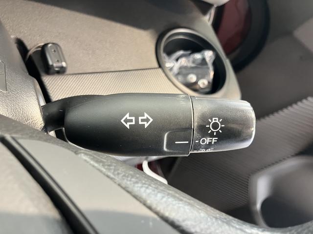 フリードＧ　プレミアムエディション純正ナビ　バックカメラ　フルセグＴＶ　ＣＤ　ＤＶＤ　Ｂｌｕｅｔｏｏｔｈ　クルーズコントロール　ＥＴＣ　後席モニター　両側電動スライドドア　オートライト　電動格納ドアミラー　キーフリーシステム（愛媛県）の中古車