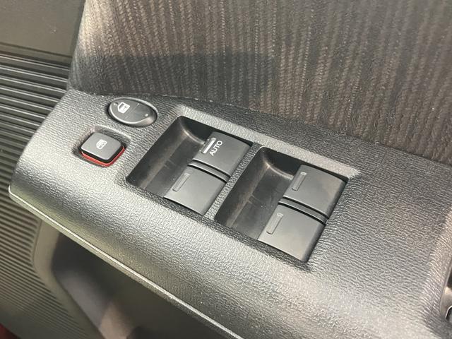フリードＧ　プレミアムエディション純正ナビ　バックカメラ　フルセグＴＶ　ＣＤ　ＤＶＤ　Ｂｌｕｅｔｏｏｔｈ　クルーズコントロール　ＥＴＣ　後席モニター　両側電動スライドドア　オートライト　電動格納ドアミラー　キーフリーシステム（愛媛県）の中古車