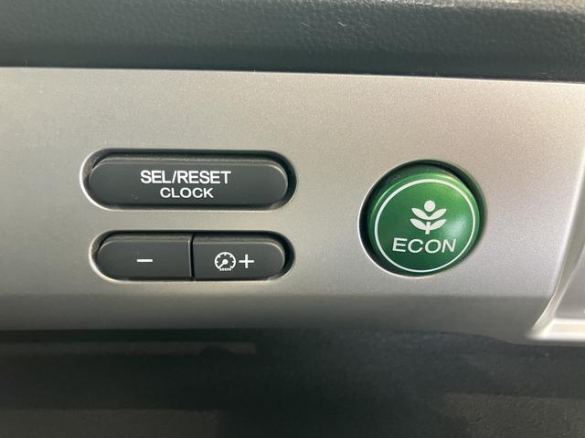 フリードＧ　プレミアムエディション純正ナビ　バックカメラ　フルセグＴＶ　ＣＤ　ＤＶＤ　Ｂｌｕｅｔｏｏｔｈ　クルーズコントロール　ＥＴＣ　後席モニター　両側電動スライドドア　オートライト　電動格納ドアミラー　キーフリーシステム（愛媛県）の中古車