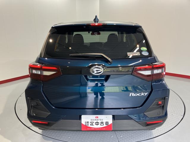 ロッキーＧ純正ナビ　パノラマモニター　ＣＤ　ＤＶＤ　地上デジタルＴＶ　Ｂｌｕｅｔｏｏｔｈ　ＵＳＢ　ドライブレコーダー　ＥＴＣ　プッシュスタート　運転席助手席シートヒーター　クルーズコントロール（愛媛県）の中古車