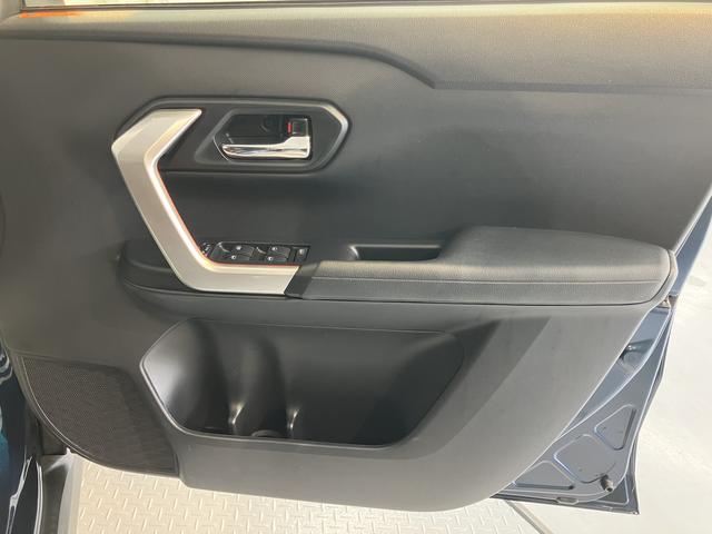 ロッキーＧ純正ナビ　パノラマモニター　ＣＤ　ＤＶＤ　地上デジタルＴＶ　Ｂｌｕｅｔｏｏｔｈ　ＵＳＢ　ドライブレコーダー　ＥＴＣ　プッシュスタート　運転席助手席シートヒーター　クルーズコントロール（愛媛県）の中古車