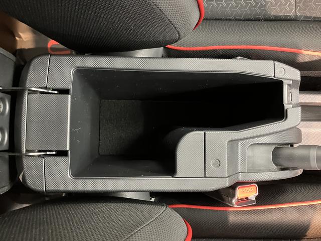 ロッキーＧ純正ナビ　パノラマモニター　ＣＤ　ＤＶＤ　地上デジタルＴＶ　Ｂｌｕｅｔｏｏｔｈ　ＵＳＢ　ドライブレコーダー　ＥＴＣ　プッシュスタート　運転席助手席シートヒーター　クルーズコントロール（愛媛県）の中古車