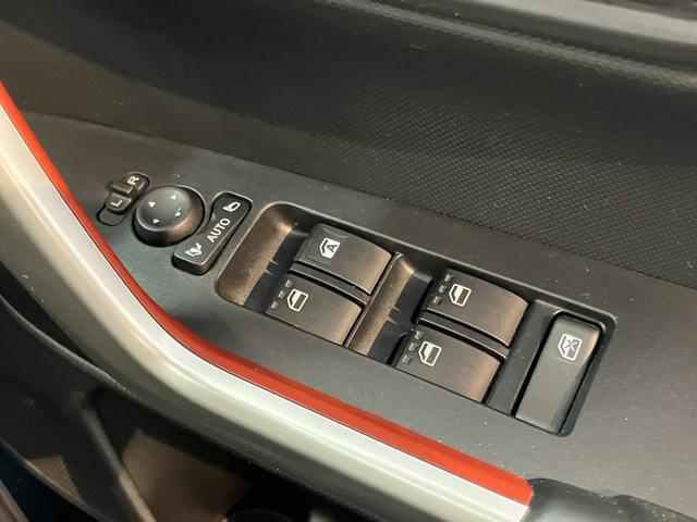 ロッキーＧ純正ナビ　パノラマモニター　ＣＤ　ＤＶＤ　地上デジタルＴＶ　Ｂｌｕｅｔｏｏｔｈ　ＵＳＢ　ドライブレコーダー　ＥＴＣ　プッシュスタート　運転席助手席シートヒーター　クルーズコントロール（愛媛県）の中古車