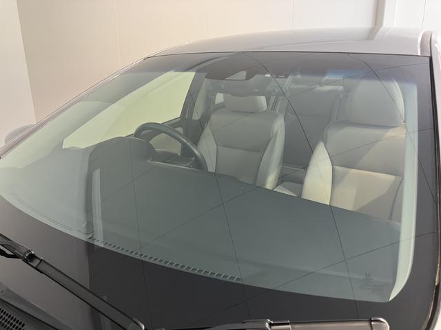 グレイスハイブリッドＬＸ・ホンダセンシング純正ナビ　バックカメラ　フルセグＴＶ　ＣＤ　ＤＶＤ　ＵＳＢ　Ｂｌｕｅｔｏｏｔｈ　ＥＴＣ　ドラレコ　クルーズコントロール　オートライト　ＬＥＤヘッドライト　プッシュスタート　アイドリングストップ（愛媛県）の中古車