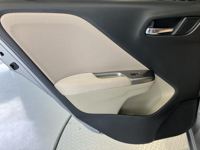 グレイスハイブリッドＬＸ・ホンダセンシング純正ナビ　バックカメラ　フルセグＴＶ　ＣＤ　ＤＶＤ　ＵＳＢ　Ｂｌｕｅｔｏｏｔｈ　ＥＴＣ　ドラレコ　クルーズコントロール　オートライト　ＬＥＤヘッドライト　プッシュスタート　アイドリングストップ（愛媛県）の中古車