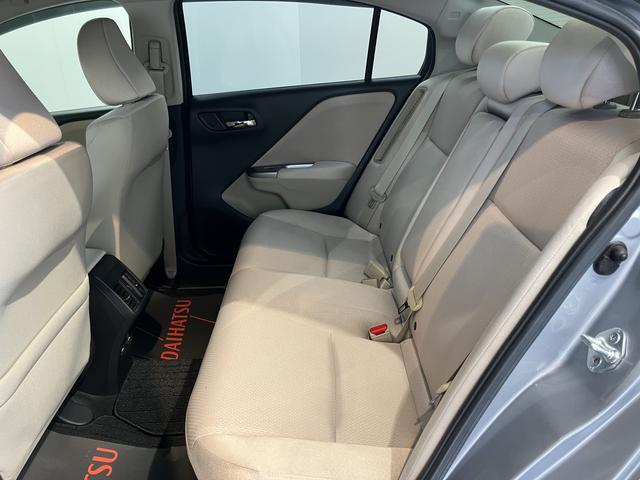 グレイスハイブリッドＬＸ・ホンダセンシング純正ナビ　バックカメラ　フルセグＴＶ　ＣＤ　ＤＶＤ　ＵＳＢ　Ｂｌｕｅｔｏｏｔｈ　ＥＴＣ　ドラレコ　クルーズコントロール　オートライト　ＬＥＤヘッドライト　プッシュスタート　アイドリングストップ（愛媛県）の中古車