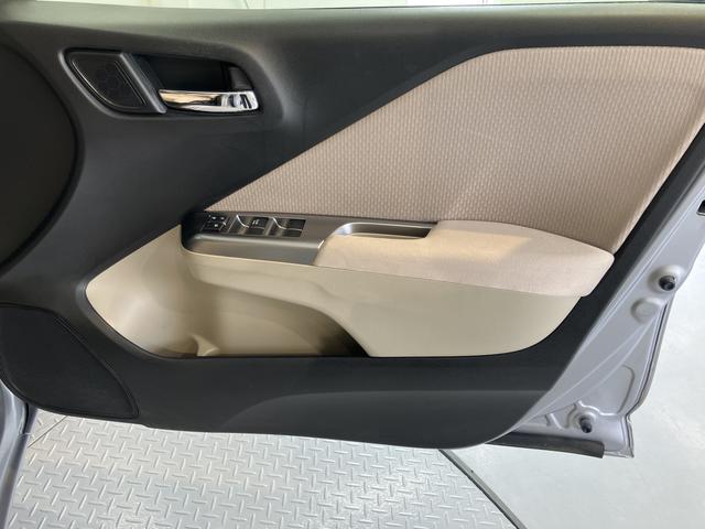 グレイスハイブリッドＬＸ・ホンダセンシング純正ナビ　バックカメラ　フルセグＴＶ　ＣＤ　ＤＶＤ　ＵＳＢ　Ｂｌｕｅｔｏｏｔｈ　ＥＴＣ　ドラレコ　クルーズコントロール　オートライト　ＬＥＤヘッドライト　プッシュスタート　アイドリングストップ（愛媛県）の中古車