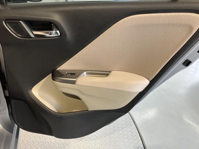 グレイスハイブリッドＬＸ・ホンダセンシング純正ナビ　バックカメラ　フルセグＴＶ　ＣＤ　ＤＶＤ　ＵＳＢ　Ｂｌｕｅｔｏｏｔｈ　ＥＴＣ　ドラレコ　クルーズコントロール　オートライト　ＬＥＤヘッドライト　プッシュスタート　アイドリングストップ（愛媛県）の中古車