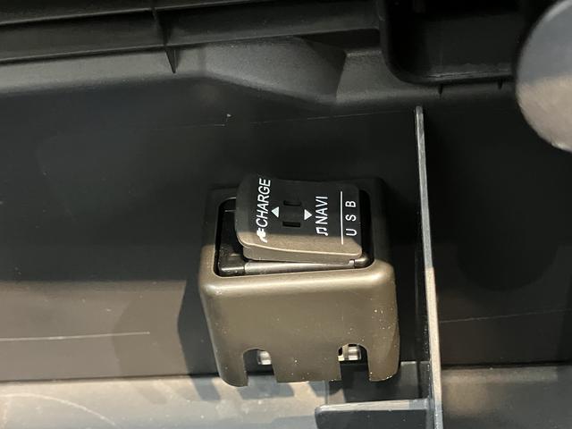 コペンＧＲ　スポーツ純正ナビ　バックカメラ　フルセグＴＶ　ＣＤ　ＤＶＤ　ＵＳＢ　Ｂｌｕｅｔｏｏｔｈ　ＥＴＣ　前席シートヒーター　オートライト　ＬＥＤヘッドライト　プッシュスタート　アイドリングストップ　キーフリーシステム（愛媛県）の中古車