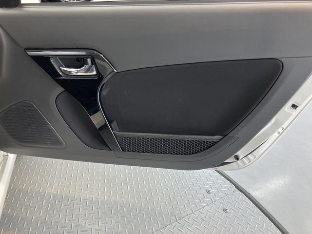 コペンＧＲ　スポーツ純正ナビ　バックカメラ　フルセグＴＶ　ＣＤ　ＤＶＤ　ＵＳＢ　Ｂｌｕｅｔｏｏｔｈ　ＥＴＣ　前席シートヒーター　オートライト　ＬＥＤヘッドライト　プッシュスタート　アイドリングストップ　キーフリーシステム（愛媛県）の中古車