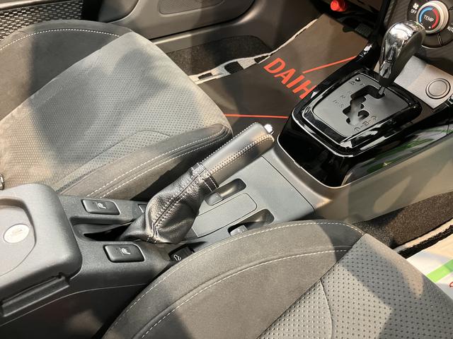 コペンＧＲ　スポーツ純正ナビ　バックカメラ　フルセグＴＶ　ＣＤ　ＤＶＤ　ＵＳＢ　Ｂｌｕｅｔｏｏｔｈ　ＥＴＣ　前席シートヒーター　オートライト　ＬＥＤヘッドライト　プッシュスタート　アイドリングストップ　キーフリーシステム（愛媛県）の中古車