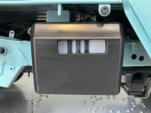 ハイゼットトラックジャンボＳＡIIIｔＳＡＩＩＩｔ　４ＷＤ　ＡＴ車　ＣＤ　ＵＳＢ　マニュアルエアコン　パワステ　エアバッグ　ＡＢＳ　オートライト　ＬＥＤヘッドライト　障害物センサー　荷台作業灯　キーレスエントリー（愛媛県）の中古車