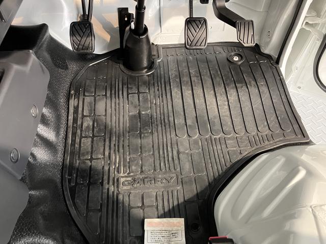 キャリイトラックＫＣエアコン・パワステ農繁仕様４ＷＤ　ＭＴ車　エアコン　パワステ　パワーウィンド　ＡＢＳ　エアバッグ　キーレスエントリー　ラジオ　作業灯　オートライト（愛媛県）の中古車