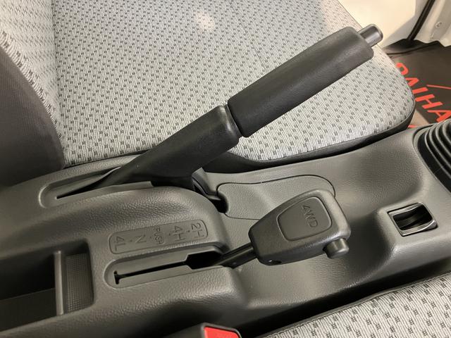 キャリイトラックＫＣエアコン・パワステ農繁仕様４ＷＤ　ＭＴ車　エアコン　パワステ　パワーウィンド　ＡＢＳ　エアバッグ　キーレスエントリー　ラジオ　作業灯　オートライト（愛媛県）の中古車