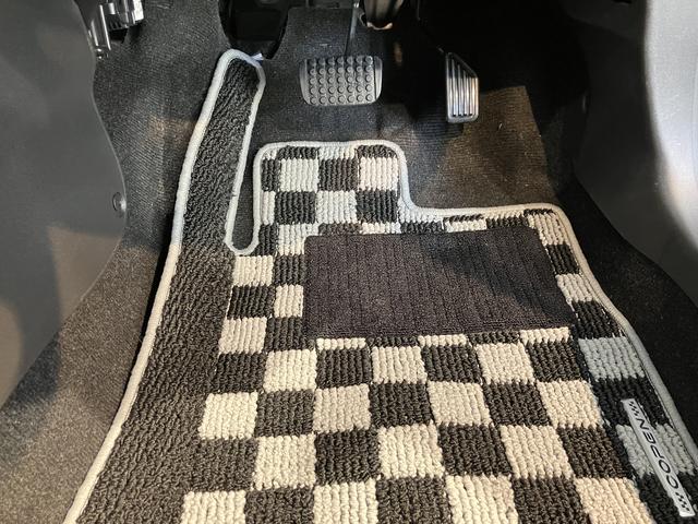 コペンセロ純正ナビ　地上デジタルＴＶ　ＥＴＣ　プッシュスタート　運転席助手席シートヒーター　ＬＥＤヘッドライト　オートライト　アイドリングストップ　キーフリー　純正アルミホイール（愛媛県）の中古車