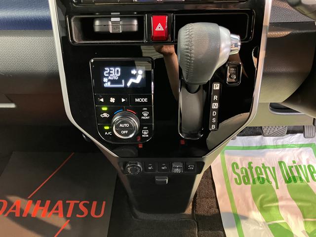 トールカスタムＧ　リミテッドII　ＳＡIIIＳＡＩＩＩ　純正ナビ　パノラマモニター　フルセグＴＶ　ＣＤ　ＤＶＤ　両側電動スライドドア　前席シートヒーター　クルーズコントロール　オートライト　ＬＥＤヘッドライト　キーフリー　アイドリングストップ（愛媛県）の中古車