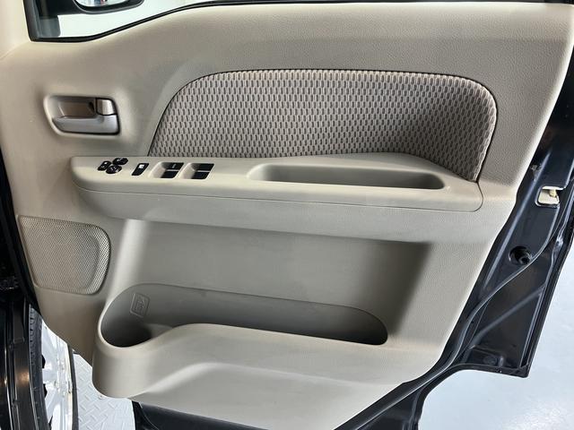 タウンボックスＧスペシャルナビ　バックカメラ　フルセグＴＶ　ＣＤ　ＤＶＤ　Ｂｌｕｅｔｏｏｔｈ　ＥＴＣ　両側電動スライドドア　運転席シートヒーター　オートライト　ＬＥＤヘッドライト　プッシュスタート　電動格納ドアミラー（愛媛県）の中古車