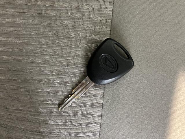 ムーヴＬ　ＳＡIIIナビ　Ｂｌｕｅｔｏｏｔｈ　ＥＴＣ　キーレスエントリー　ＳＡＩＩＩ　アイドリングストップ　エアコン　パワステ　パワーウィンド　ＡＢＳ　ＣＶＴ　２ＷＤ　ベンチシート　電動格納ミラー（愛媛県）の中古車