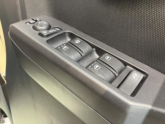 タフトＧ純正ナビ　バックカメラ　ＣＤ　ＤＶＤ　地上デジタルＴＶ　Ｂｌｕｅｔｏｏｔｈ　ＵＳＢ　ドライブレコーダー　ＥＴＣ　プッシュスタート　ＲＬシートヒーター　電動パーキング　ＬＥＤヘッドライト　オートライト（愛媛県）の中古車