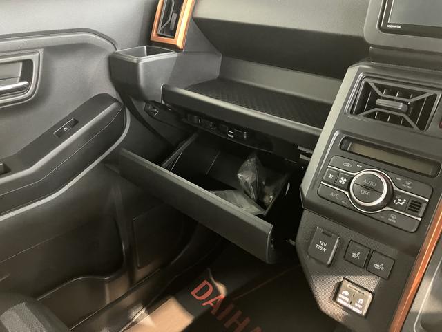 タフトＧ純正ナビ　バックカメラ　ＣＤ　ＤＶＤ　地上デジタルＴＶ　Ｂｌｕｅｔｏｏｔｈ　ＵＳＢ　ドライブレコーダー　ＥＴＣ　プッシュスタート　ＲＬシートヒーター　電動パーキング　ＬＥＤヘッドライト　オートライト（愛媛県）の中古車