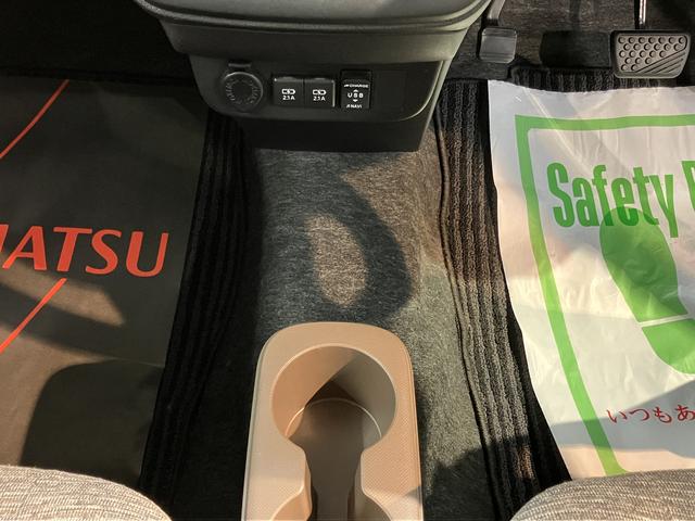 ミラトコットＸ　ＳＡIII２ＷＤ　ＣＶＴ　オーディオ取付部穴　パノラマモニター　プッシュスタート　ＬＥＤヘッドライト　ＳＡＩＩＩ　アイドリングストップ　エアコン　パワステ　パワーウィンド　キーフリー（愛媛県）の中古車
