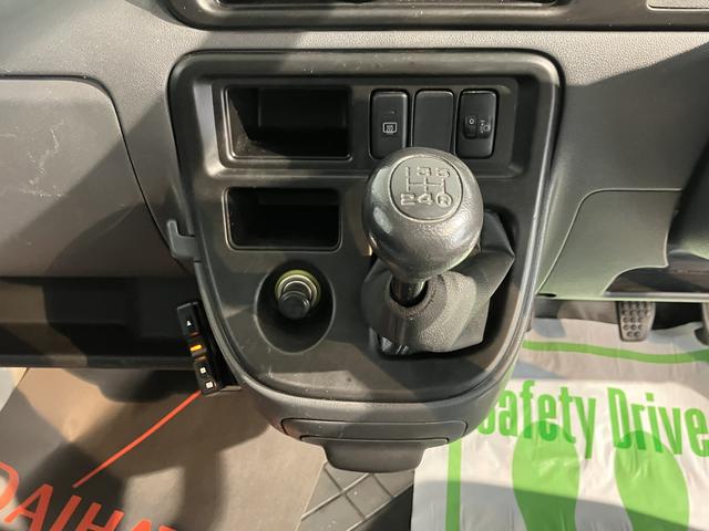 ハイゼットカーゴＤＸ２ＷＤ　ＭＴ車　エアコン　パワステ　パワーウィンド（フロントのみ）　ＣＤ　ＥＴＣ　両側スライドドア　エアバッグ　キーレス（愛媛県）の中古車