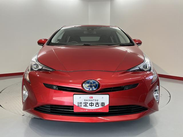 プリウスＡツーリングセレクションハイブリッド車　純正ナビ　バックカメラ　地上デジタルＴＶ　Ｂｌｕｅｔｏｏｔｈ　ＣＤ　ＤＶＤ　ＥＴＣ　プッシュスタート　クルーズコントロール　運転席助手席シートヒーター　ＬＥＤヘッドライト　オートライト（愛媛県）の中古車