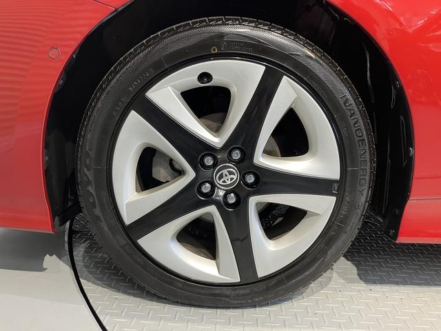 プリウスＡツーリングセレクションハイブリッド車　純正ナビ　バックカメラ　地上デジタルＴＶ　Ｂｌｕｅｔｏｏｔｈ　ＣＤ　ＤＶＤ　ＥＴＣ　プッシュスタート　クルーズコントロール　運転席助手席シートヒーター　ＬＥＤヘッドライト　オートライト（愛媛県）の中古車