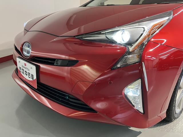 プリウスＡツーリングセレクションハイブリッド車　純正ナビ　バックカメラ　地上デジタルＴＶ　Ｂｌｕｅｔｏｏｔｈ　ＣＤ　ＤＶＤ　ＥＴＣ　プッシュスタート　クルーズコントロール　運転席助手席シートヒーター　ＬＥＤヘッドライト　オートライト（愛媛県）の中古車