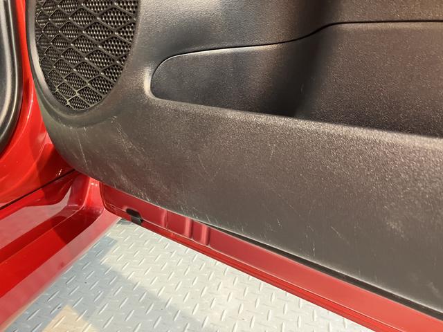 プリウスＡツーリングセレクションハイブリッド車　純正ナビ　バックカメラ　地上デジタルＴＶ　Ｂｌｕｅｔｏｏｔｈ　ＣＤ　ＤＶＤ　ＥＴＣ　プッシュスタート　クルーズコントロール　運転席助手席シートヒーター　ＬＥＤヘッドライト　オートライト（愛媛県）の中古車
