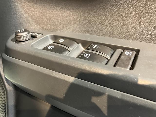 ウェイクＧターボＶＳ　ＳＡIIIターボ　純正ナビ　パノラマモニター　地上デジタルＴＶ　ＣＤ　ＤＶＤ　Ｂｌｕｅｔｏｏｔｈ　ＵＳＢ　ドライブレコーダー　プッシュスタート　両側電動スライドドア　ＬＥＤヘッドライト　オートライト　ＳＡＩＩＩ（愛媛県）の中古車