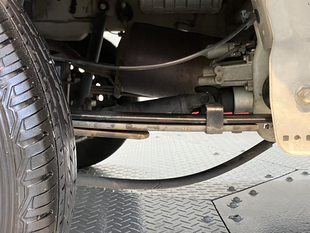 キャリイトラックＫＣエアコン・パワステ４ＷＤ　ＡＴ車　マニュアルエアコン　パワステ　ＡＢＳ　運転席エアバッグ　助手席エアバッグ　荷台作業灯（愛媛県）の中古車