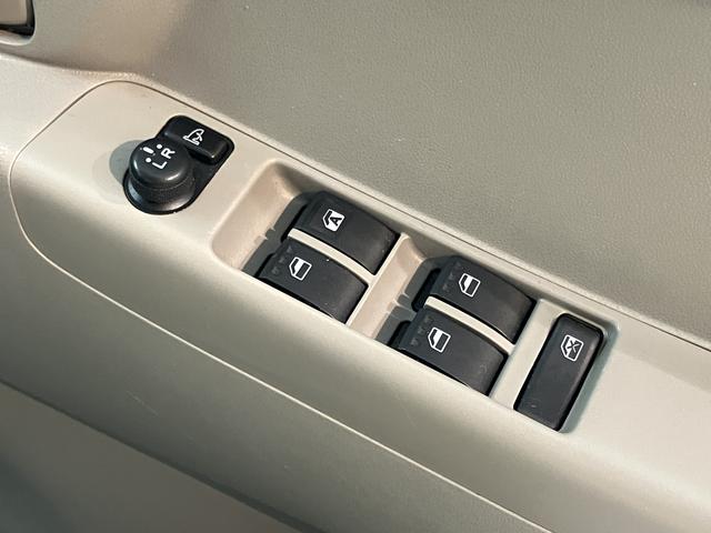 ムーヴコンテＧ　ＮＡＶＩ２ＷＤ　ＣＶＴ車　純正ナビ　バックカメラ　ワンセグＴＶ　ＣＤ　キーフリーシステム　電動格納ドアミラー　アイドリングストップ　ベンチシート　オートエアコン　パワステ　パワーウィンドウ（愛媛県）の中古車